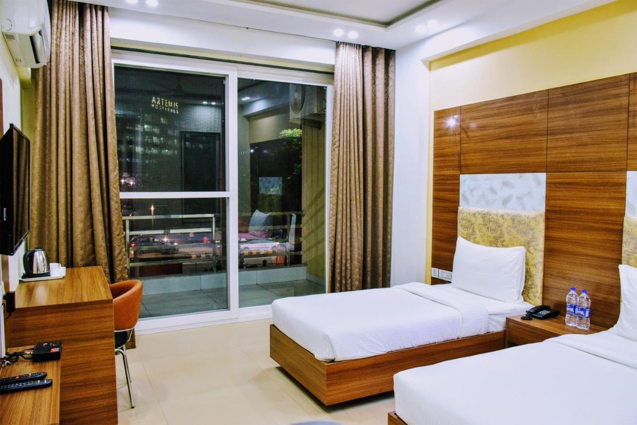 Hotel When In Gurgaon - Opposite To Artemis Hospital Екстер'єр фото